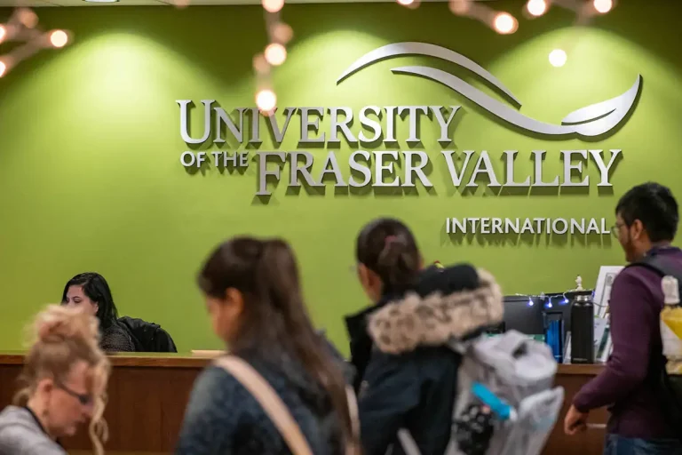 菲沙河谷大學 University of the Fraser Valley (UFV)
